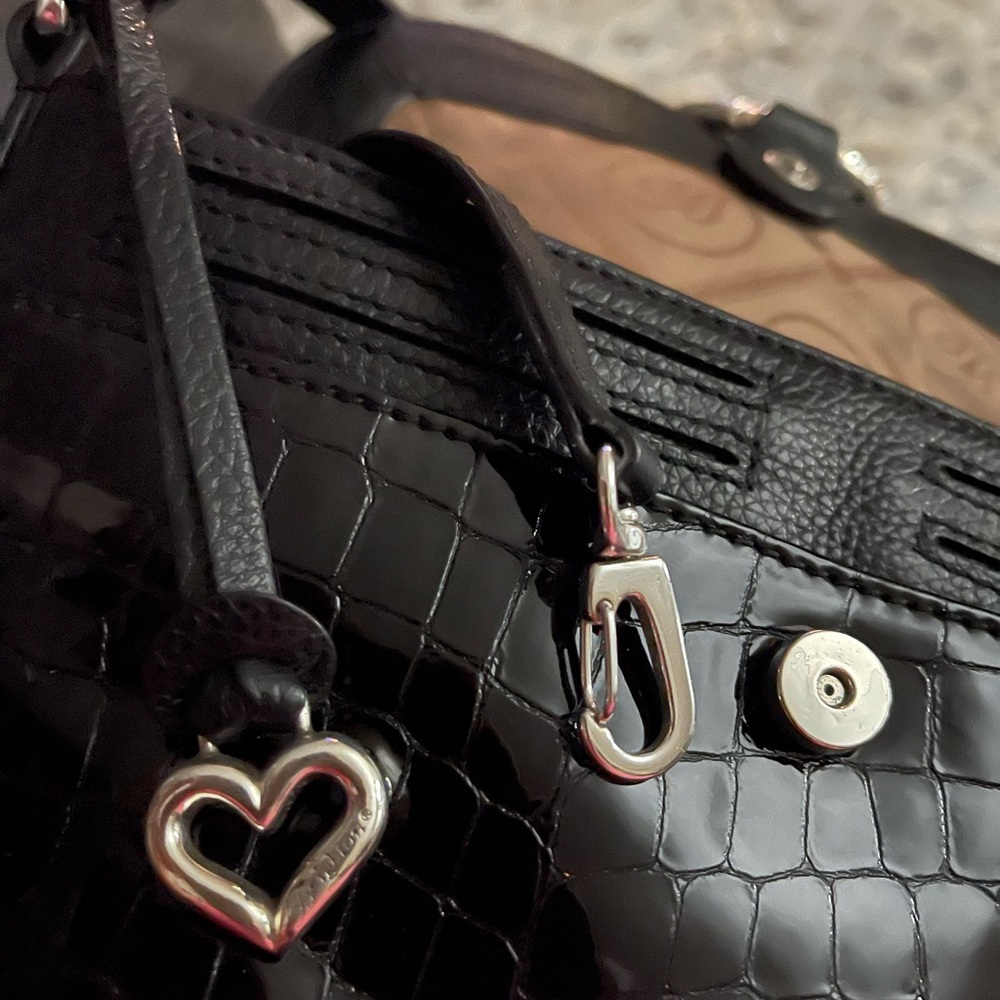 ⭐️SOLD⭐️ Black 🖤 Brighton Leather & Croc 🐊 print shoulder bag 💖 - Picture 4 of 14